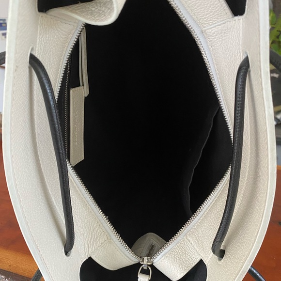 Balenciaga Tote Bag With Certificate of Authenticity Included - Picture 9 of 12